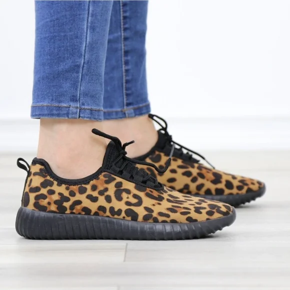 Leopard Animal Print Womens Fashion Comfort Walking Sneakers Shoes - Picture 5 of 9
